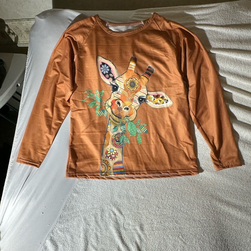 Women’s Giraffe Print Long Sleeve Shirt - Orange